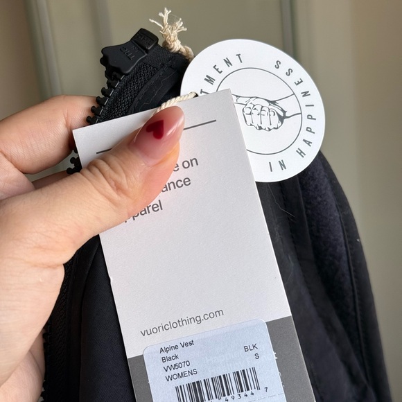 NWT Vuori Alpine Vest - S in Black - Picture 4 of 7
